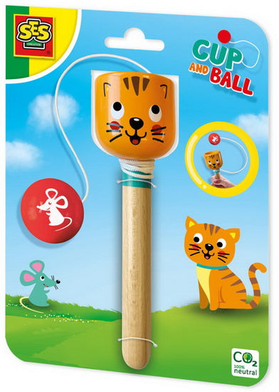 Attrape la balle chat