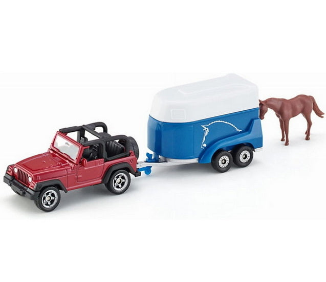 Jeep avec remorque à chevaux
