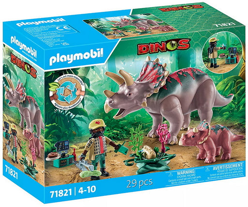 Tricératop avec bébé, oeuf et explorateur