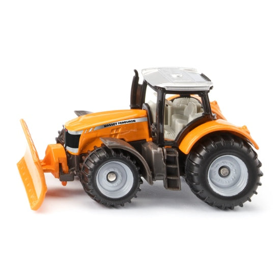 Tracteur Massey Ferguson avec gratte de déneigement